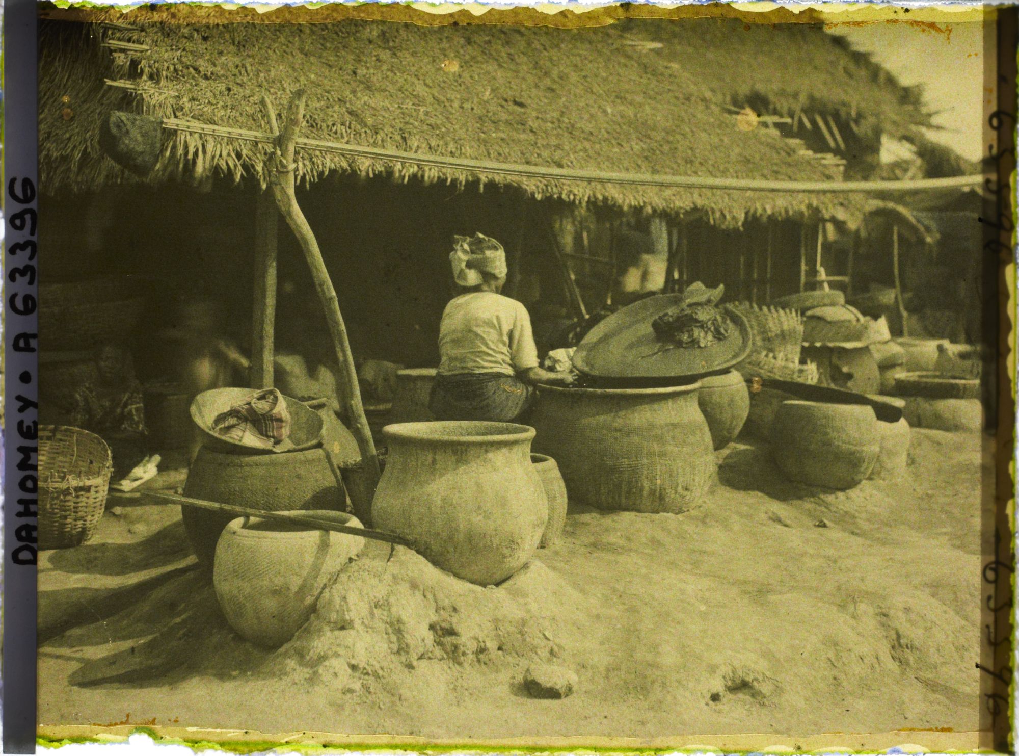 Image représentant Une teinturerie