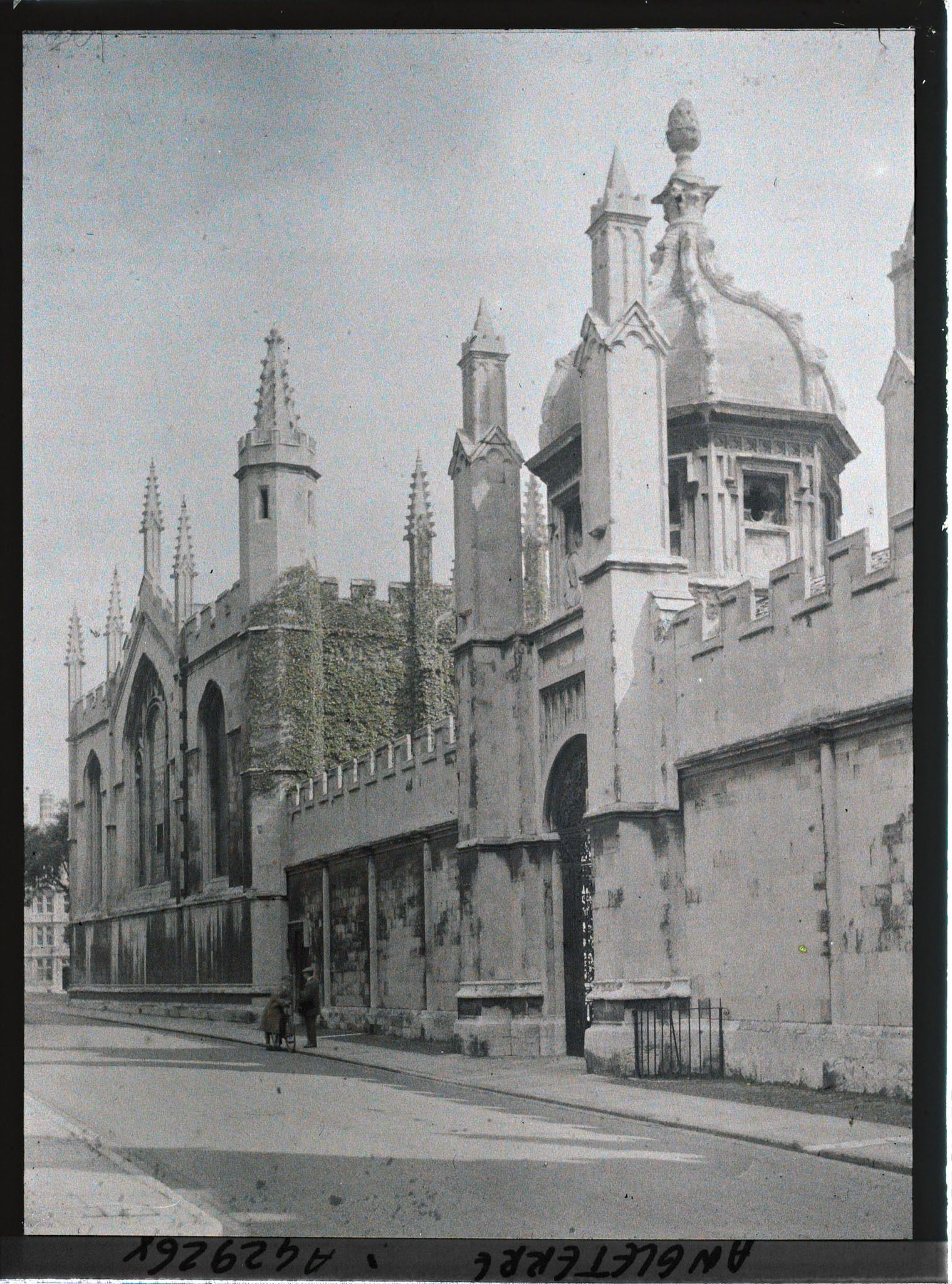 Image représentant Al Souls College sur High street