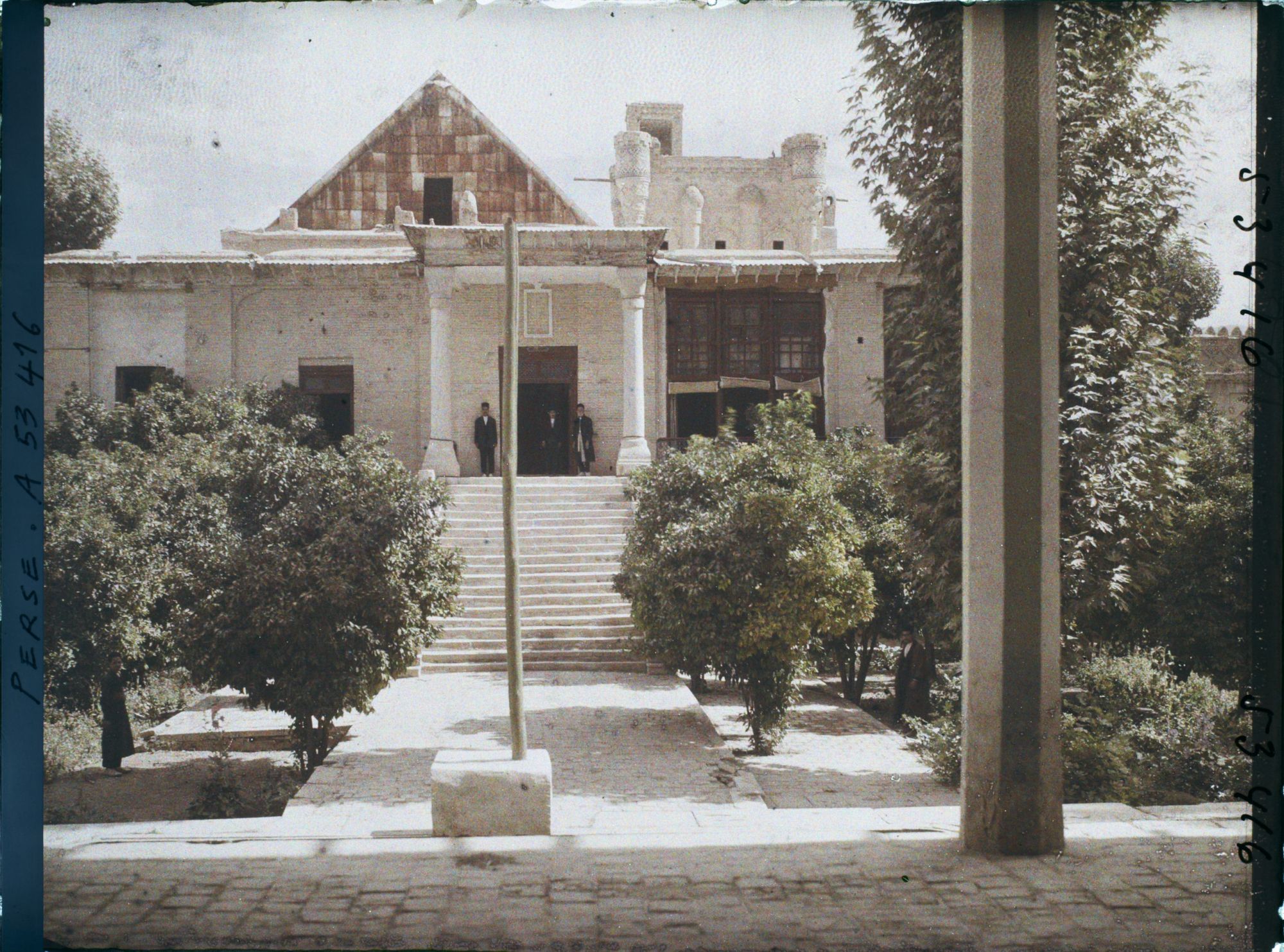 Image représentant Cour du palais de Karim Khân Zand, les anciens bains (?)