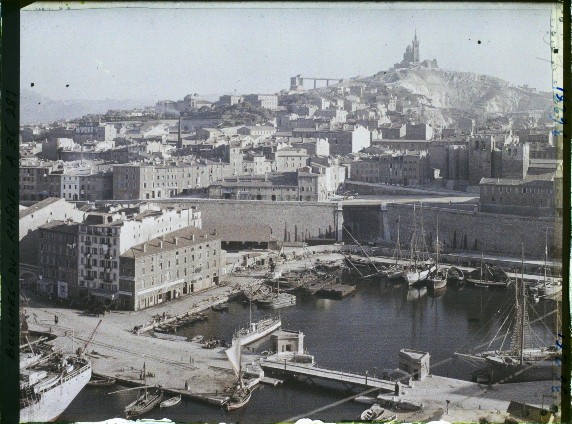 Image représentant Panorama de la ville pris vers Notre-Dame-de-la-Garde
