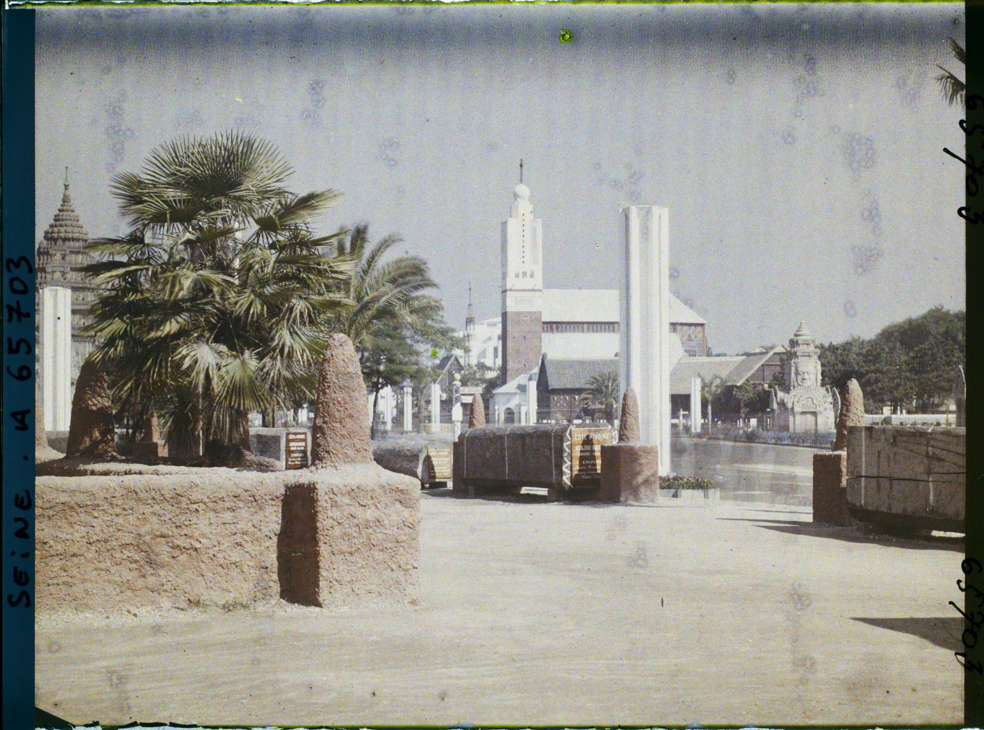 Image représentant L'Exposition Coloniale Internationale de 1931, le pavillon des Missions Catholiques