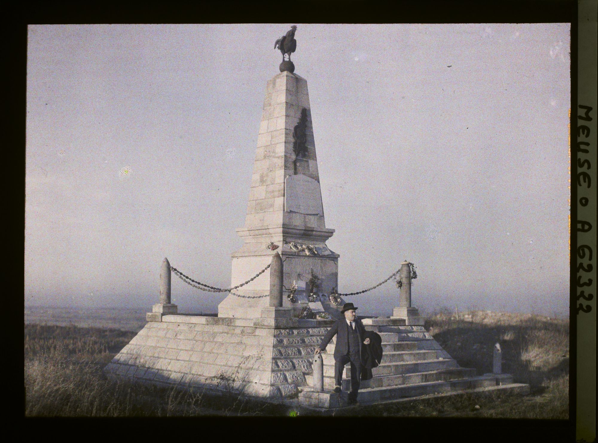 Image représentant Meuse, Les Eparges, La Crête des Eparges. La Monument du point X