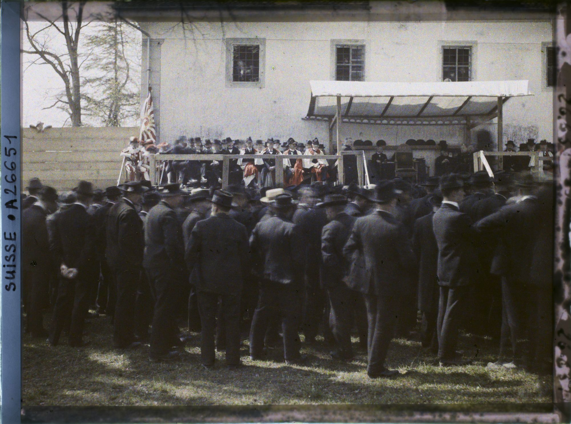 Image représentant Landsgemeinde du demi-canton d'Obwald au château de Landenberg