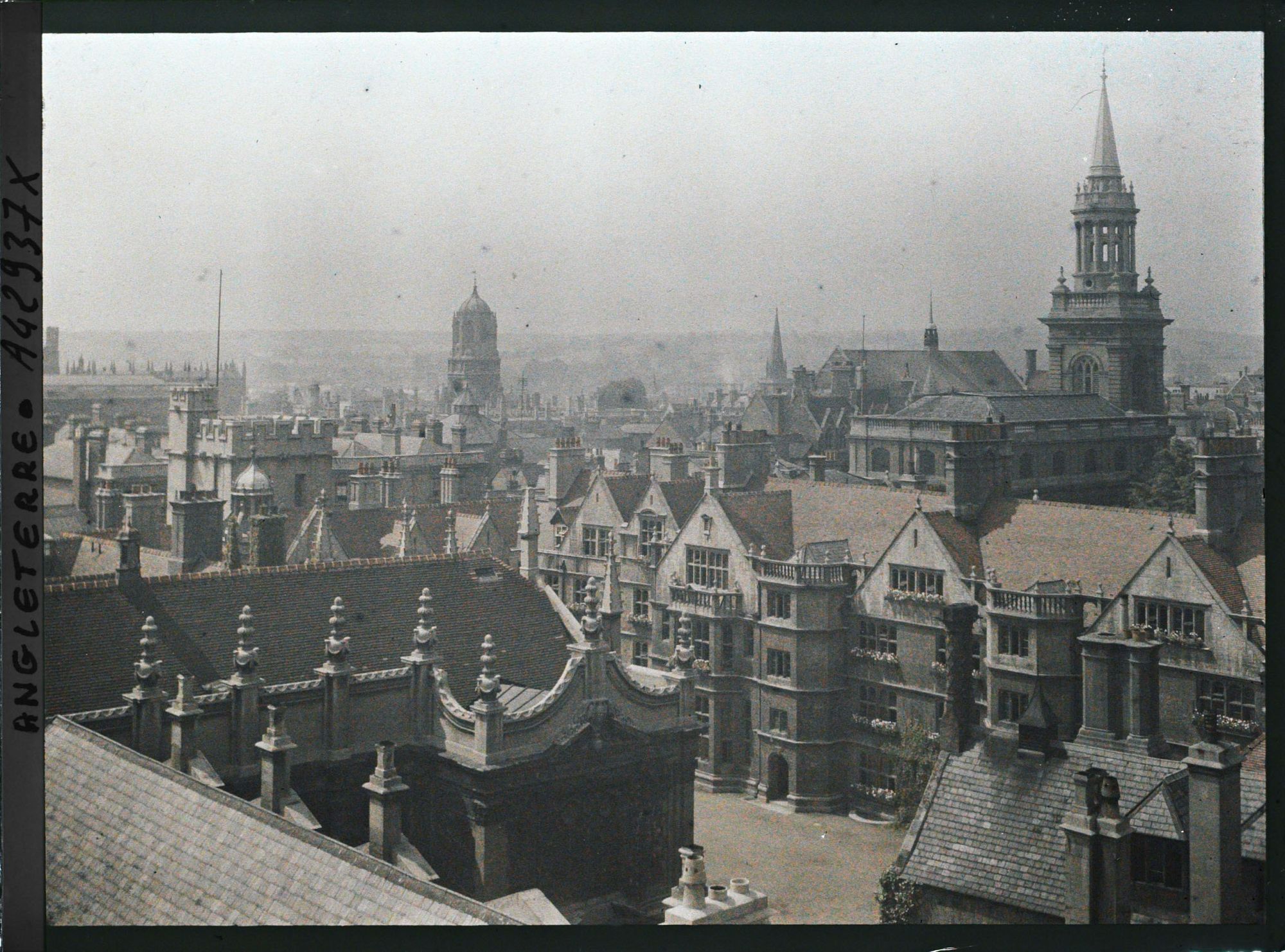 Image représentant Panorama en direction de l'ouest avec le collège Brasenose