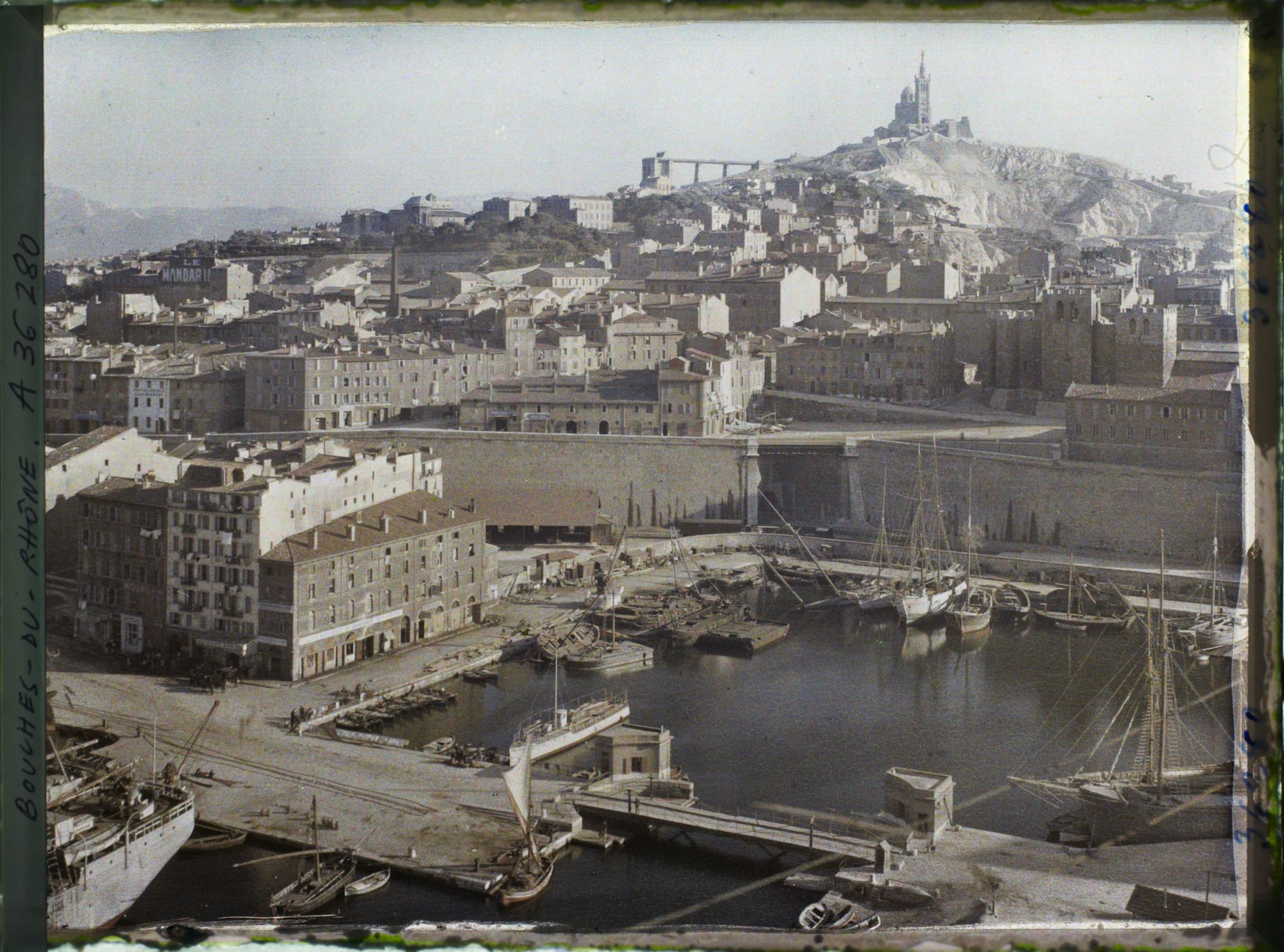 Image représentant Panorama de la ville pris vers Notre-Dame-de-la-Garde