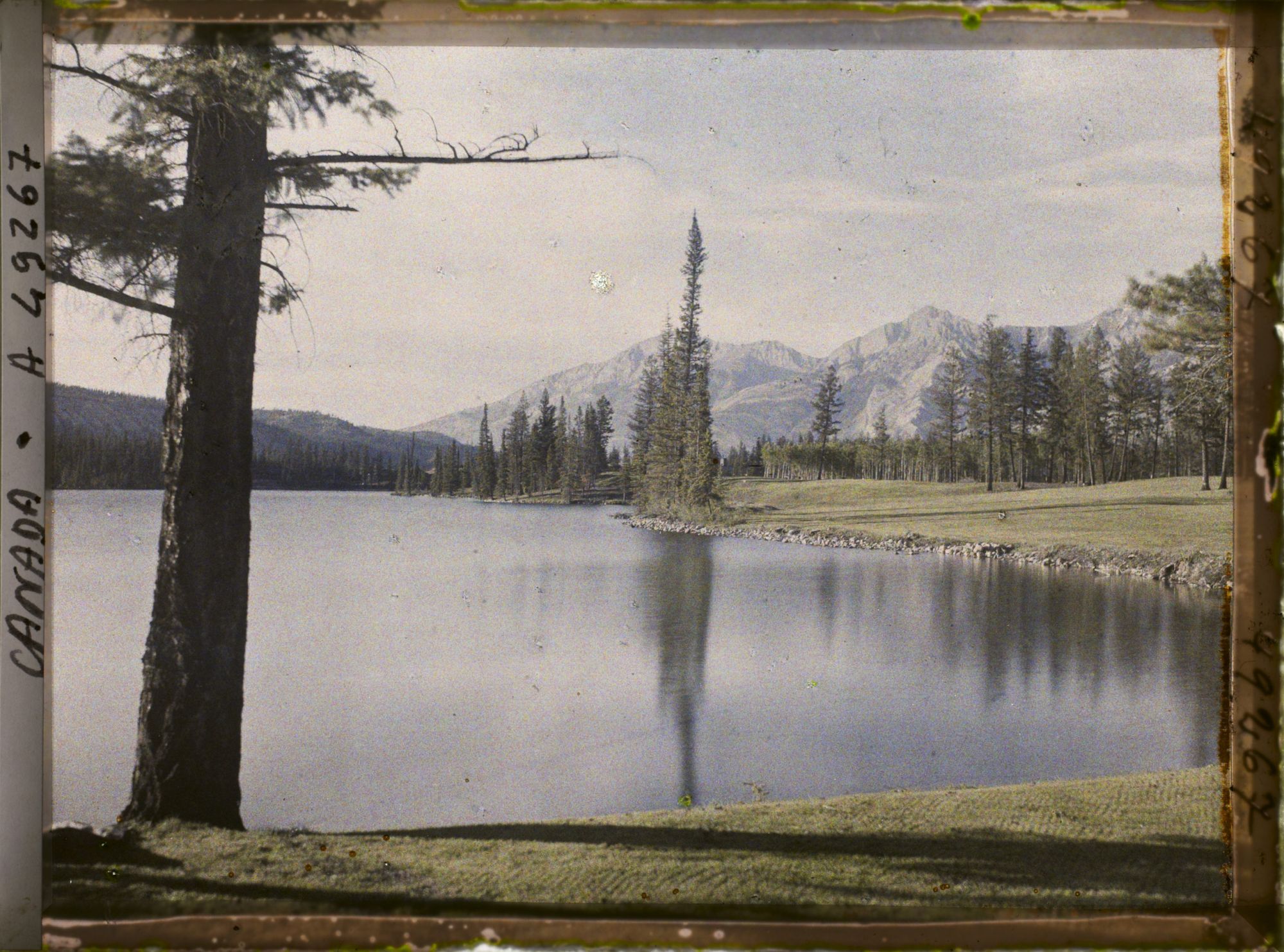 Image représentant Canada, Jasper-Parc, Paysage s/ le lac Beauvert
