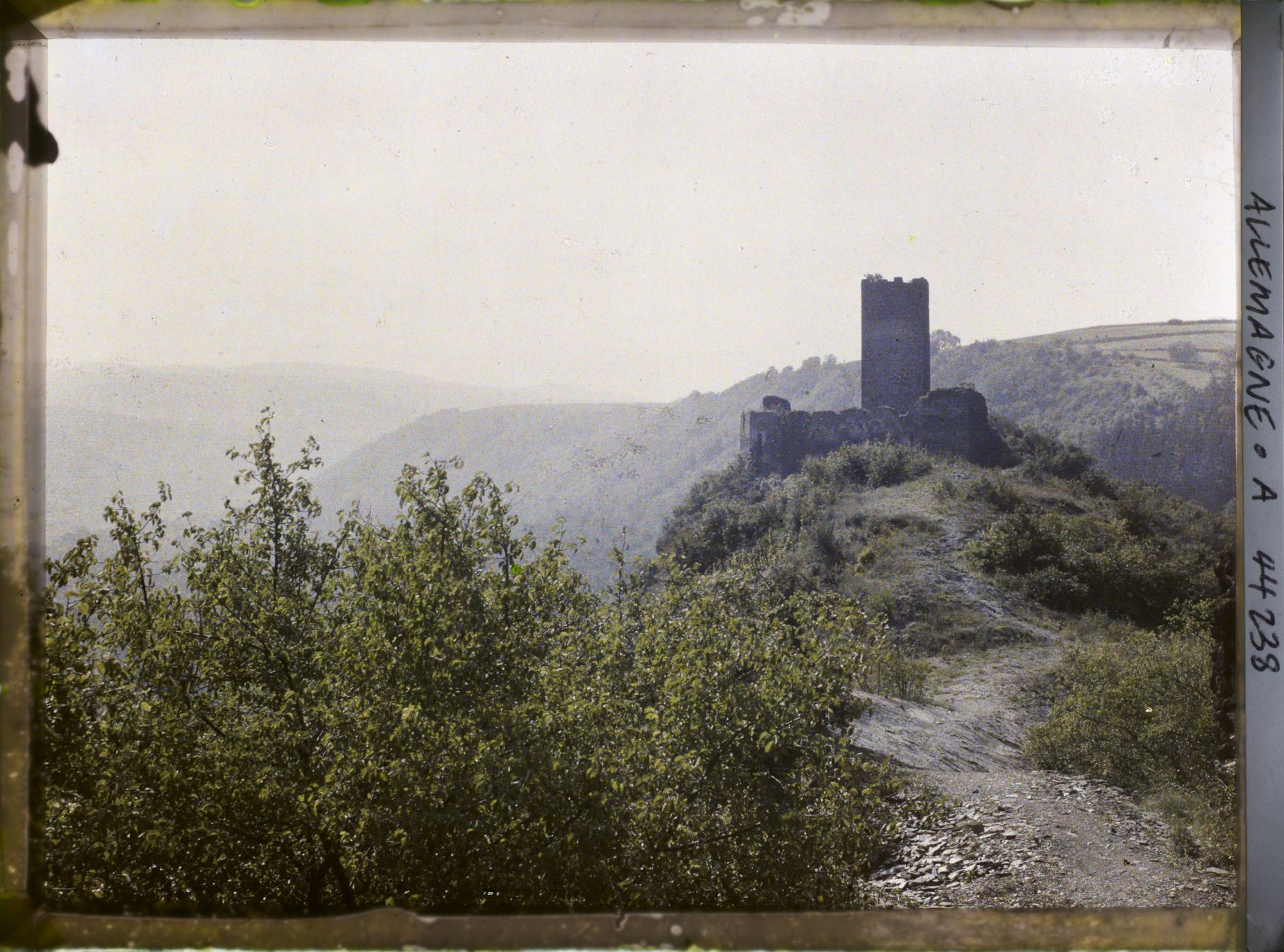 Image représentant Allemagne, Cobern (Moselle), Les ruines de Niederburg