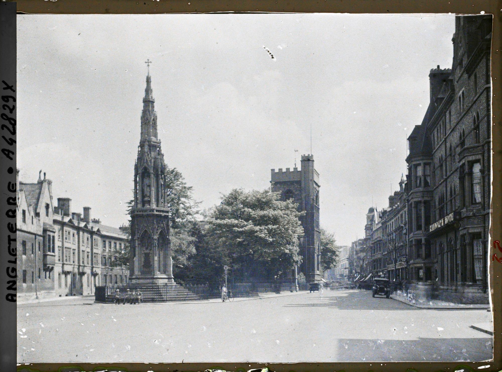 Image représentant Monument des Evêques près de St Giles street