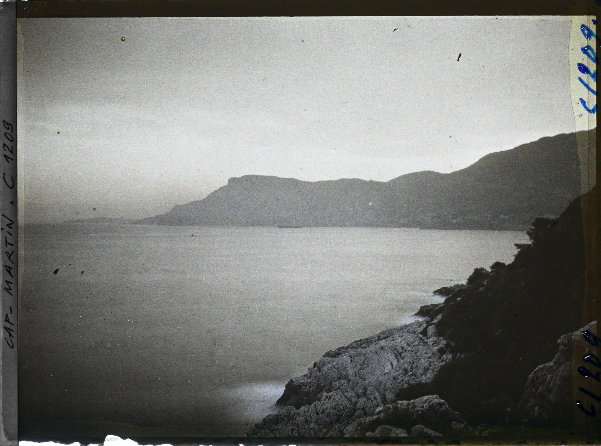 Image représentant Paysage maritime en direction de Monaco, vu depuis le cap Martin