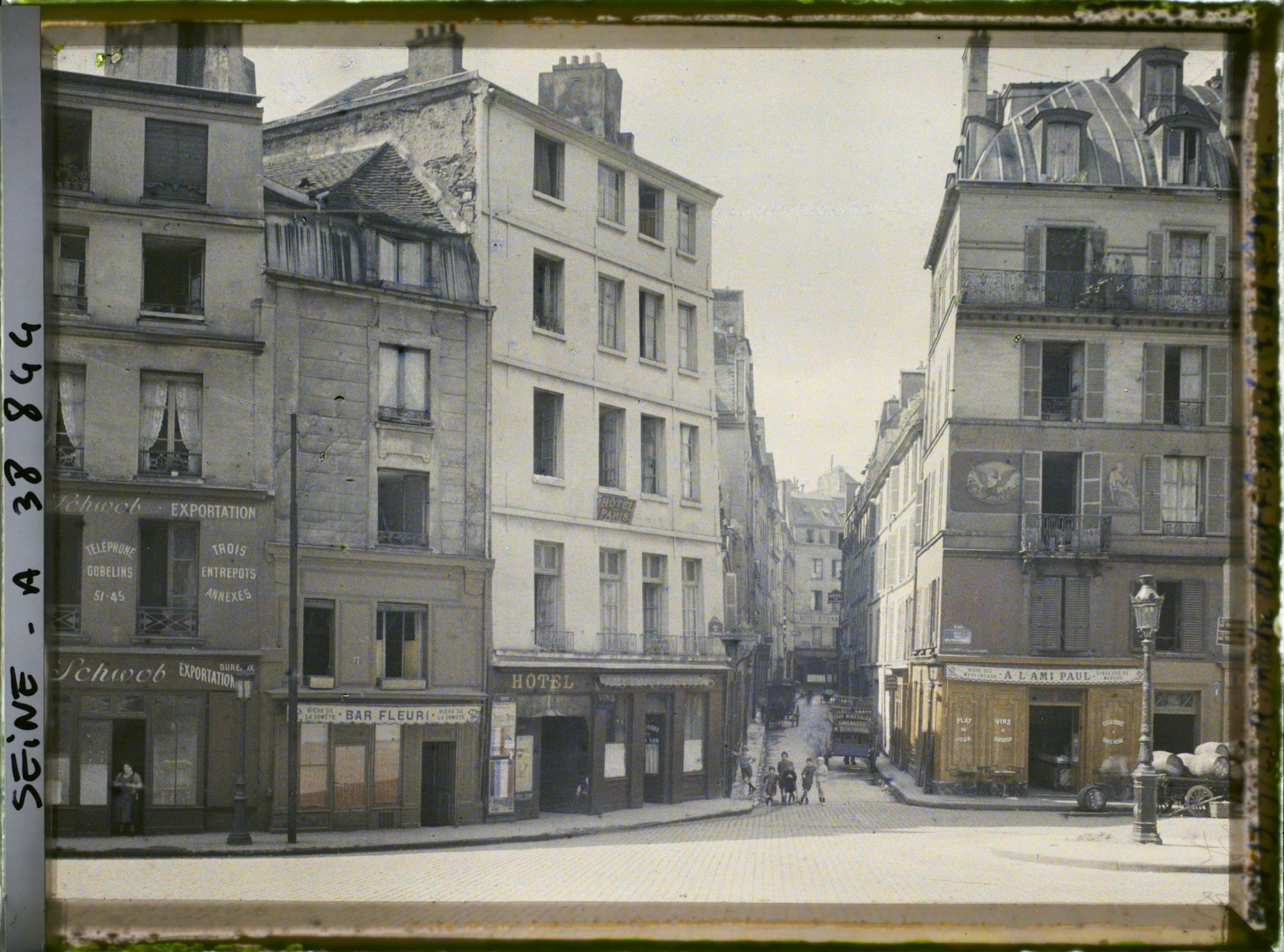 Image représentant Vue sur les rues du Maître-Albert et des Grands -Degrés depuis le quai de Montebello