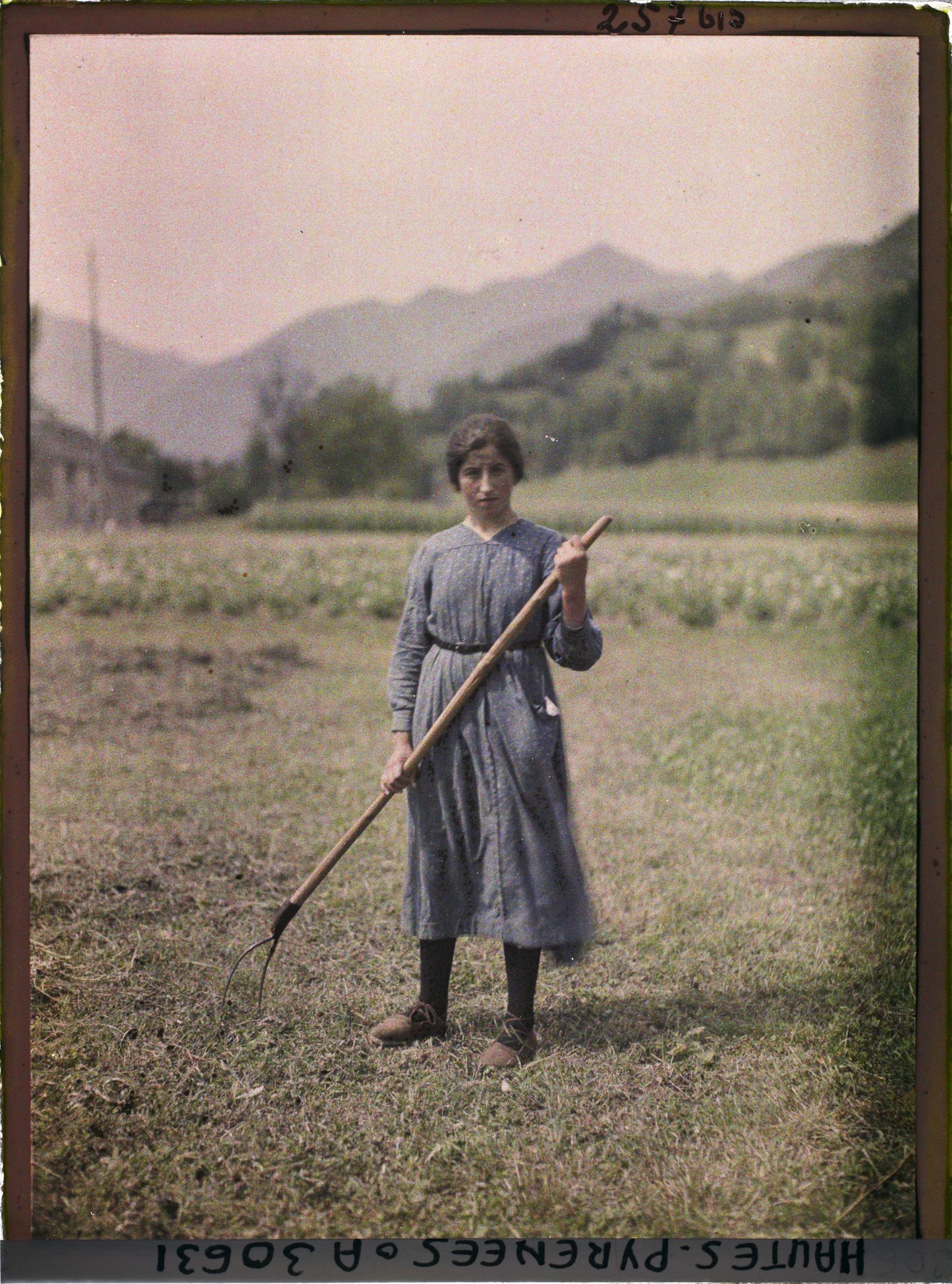 Image représentant France, Melle E. Pécondon, Vallée de Lesponne