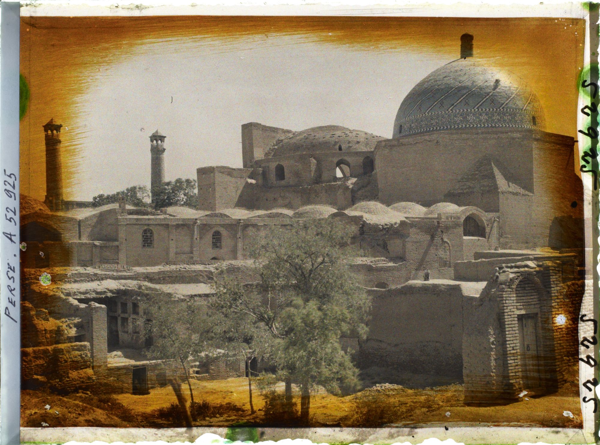 Image représentant Masdjid-I-Djouma ou Mosquée du vendredi la bonne