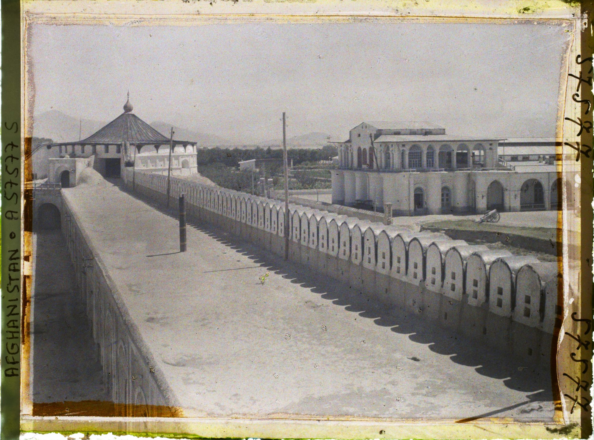 Image représentant Afghanistan, kaboul, Chemin de ronde de l'enceinte du Palais Royal