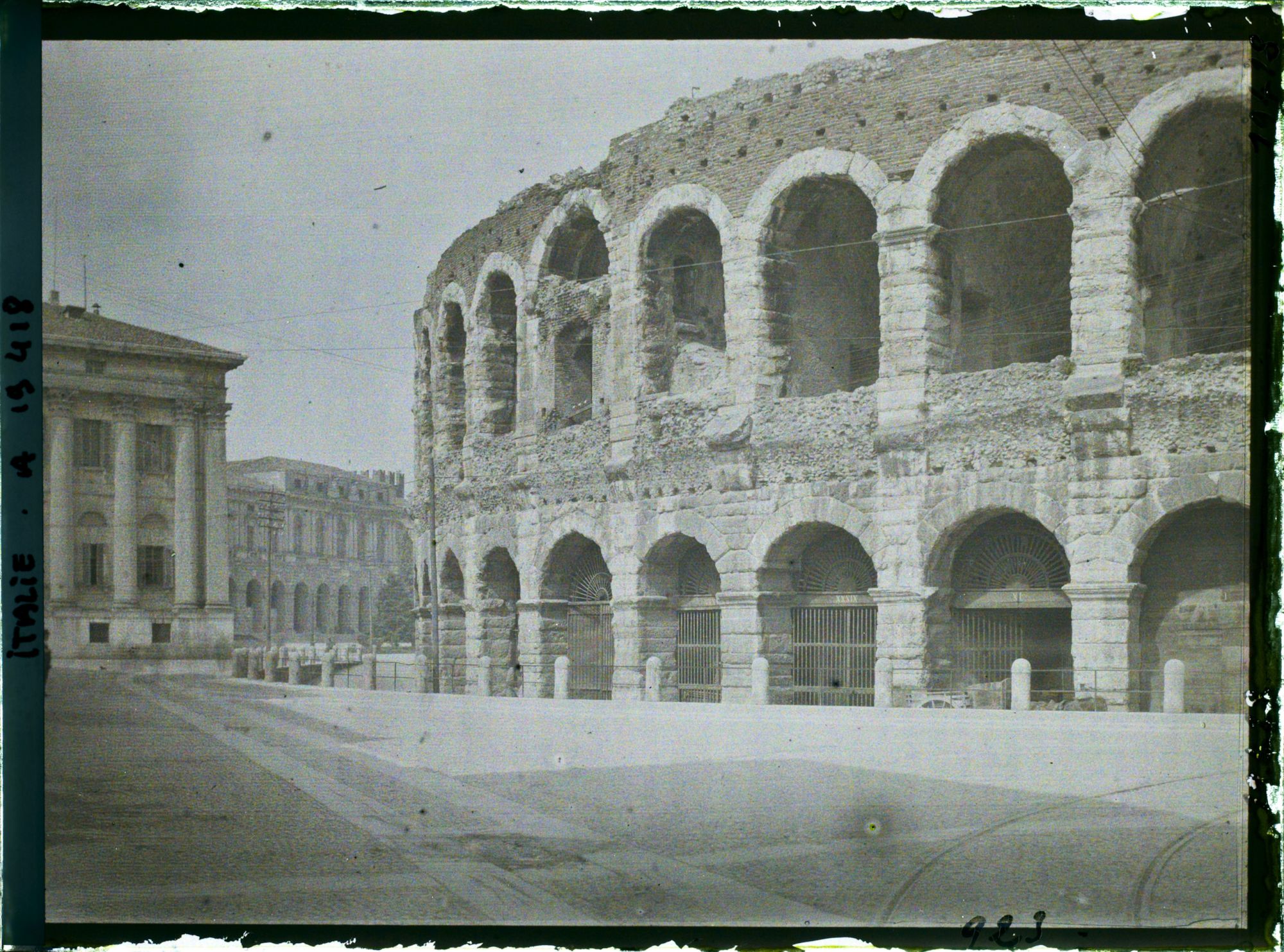 Image représentant Arènes, Hôtel de ville et Gran Guardia