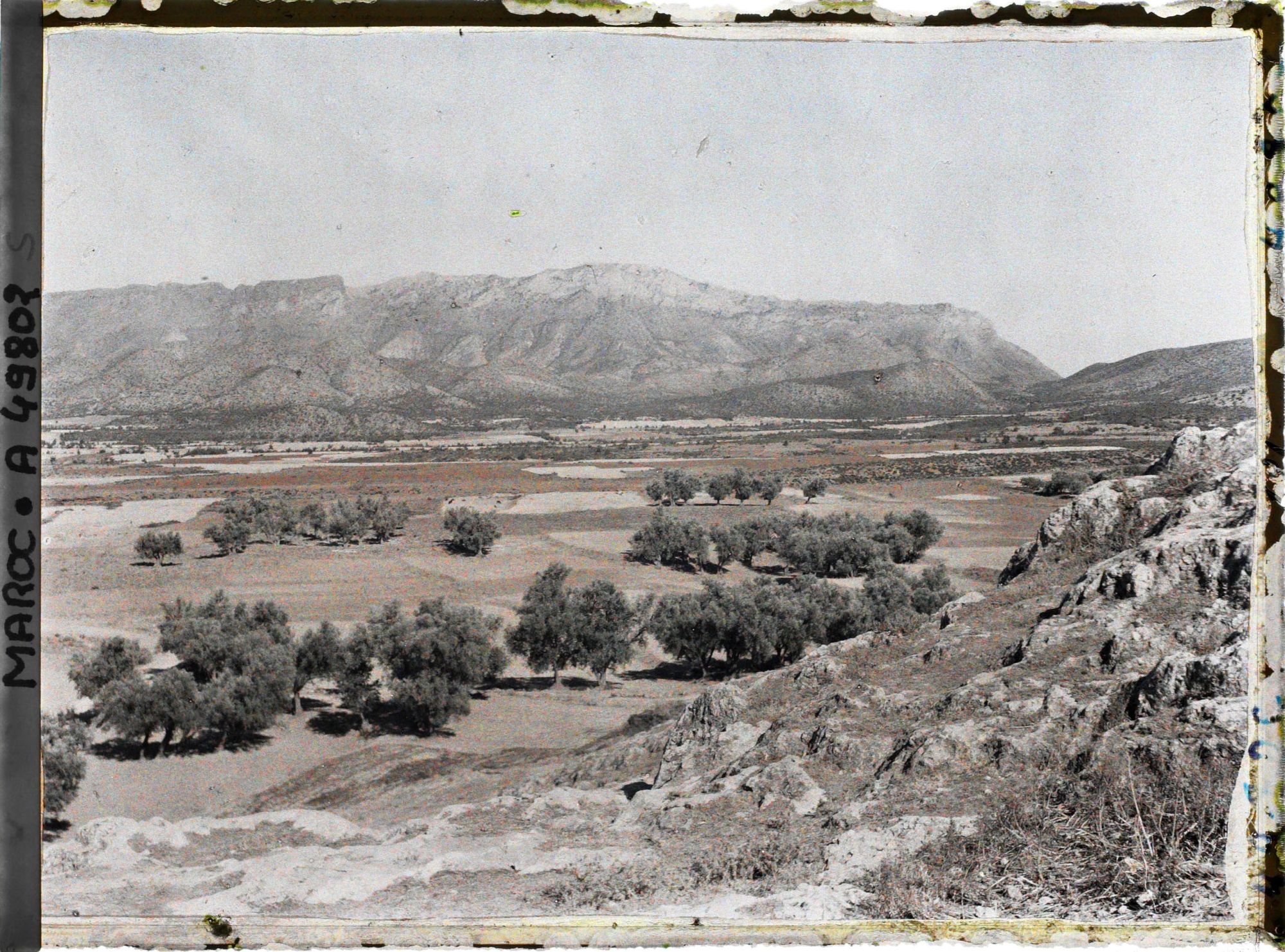 Image représentant Paysage à l'est du village en direction des " taches dissidentes " de Taza