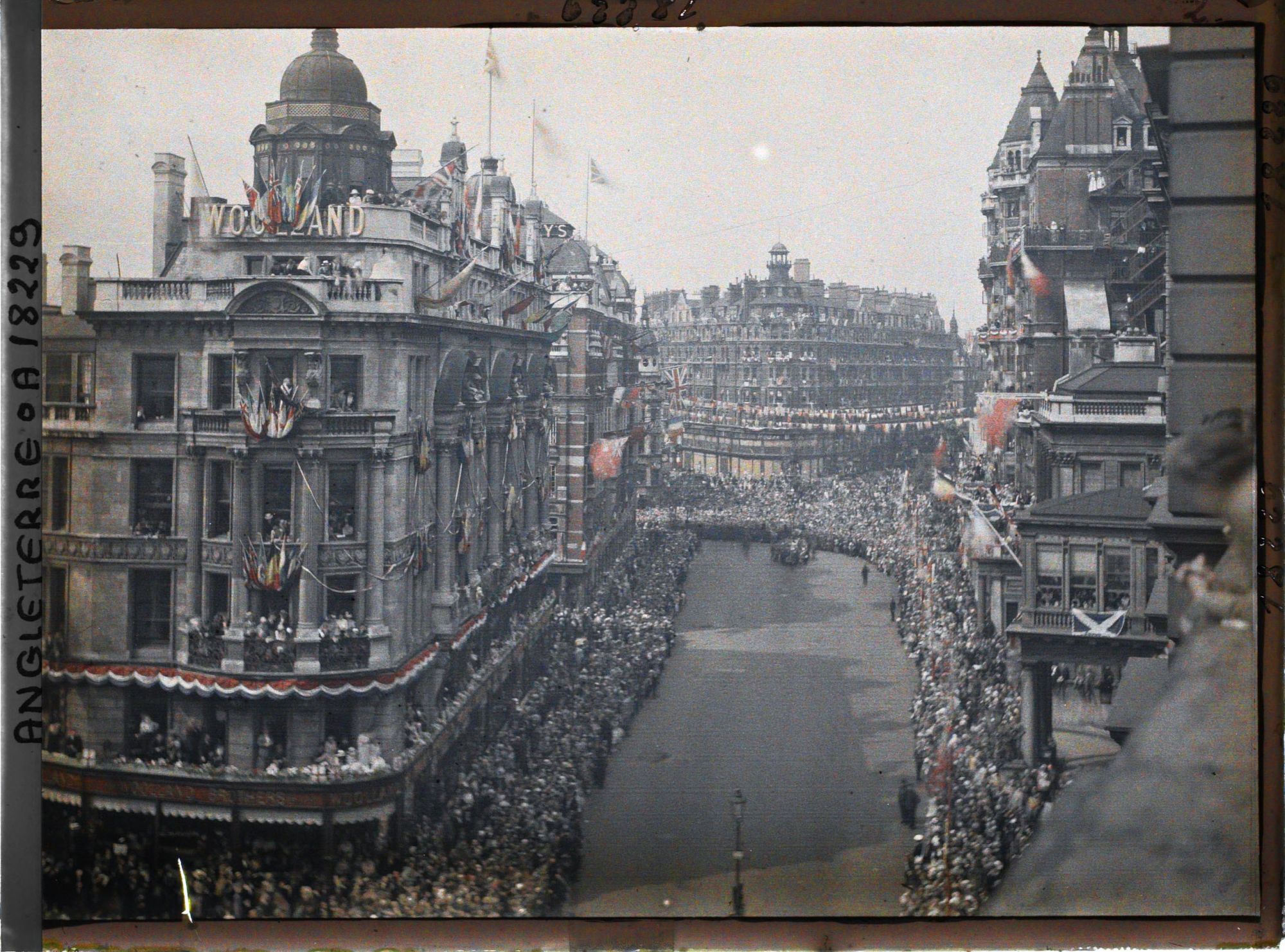 Image représentant Défilé des troupes alliées dans la capitale britannique