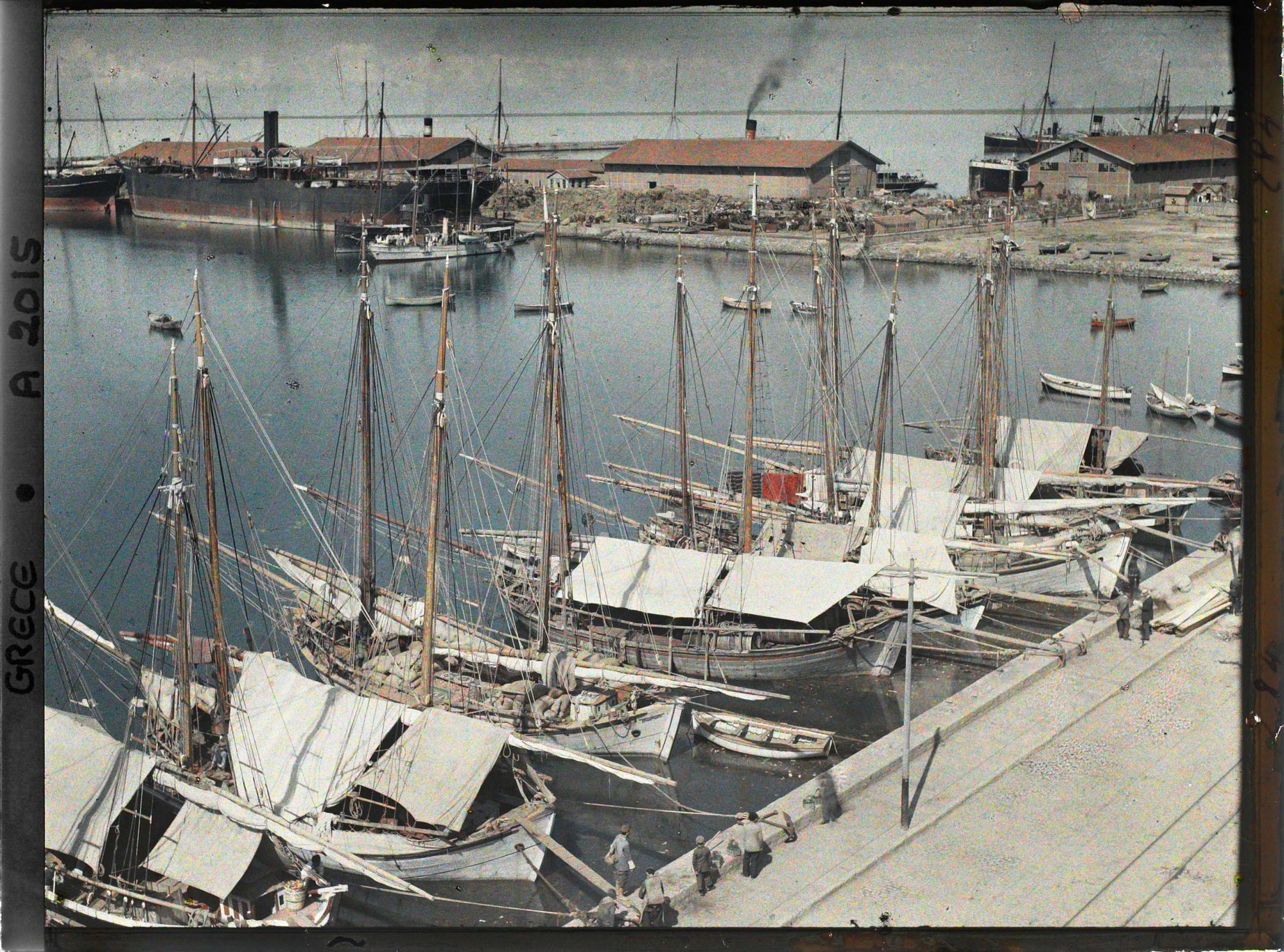 Image représentant Dans le port de Thessalonique