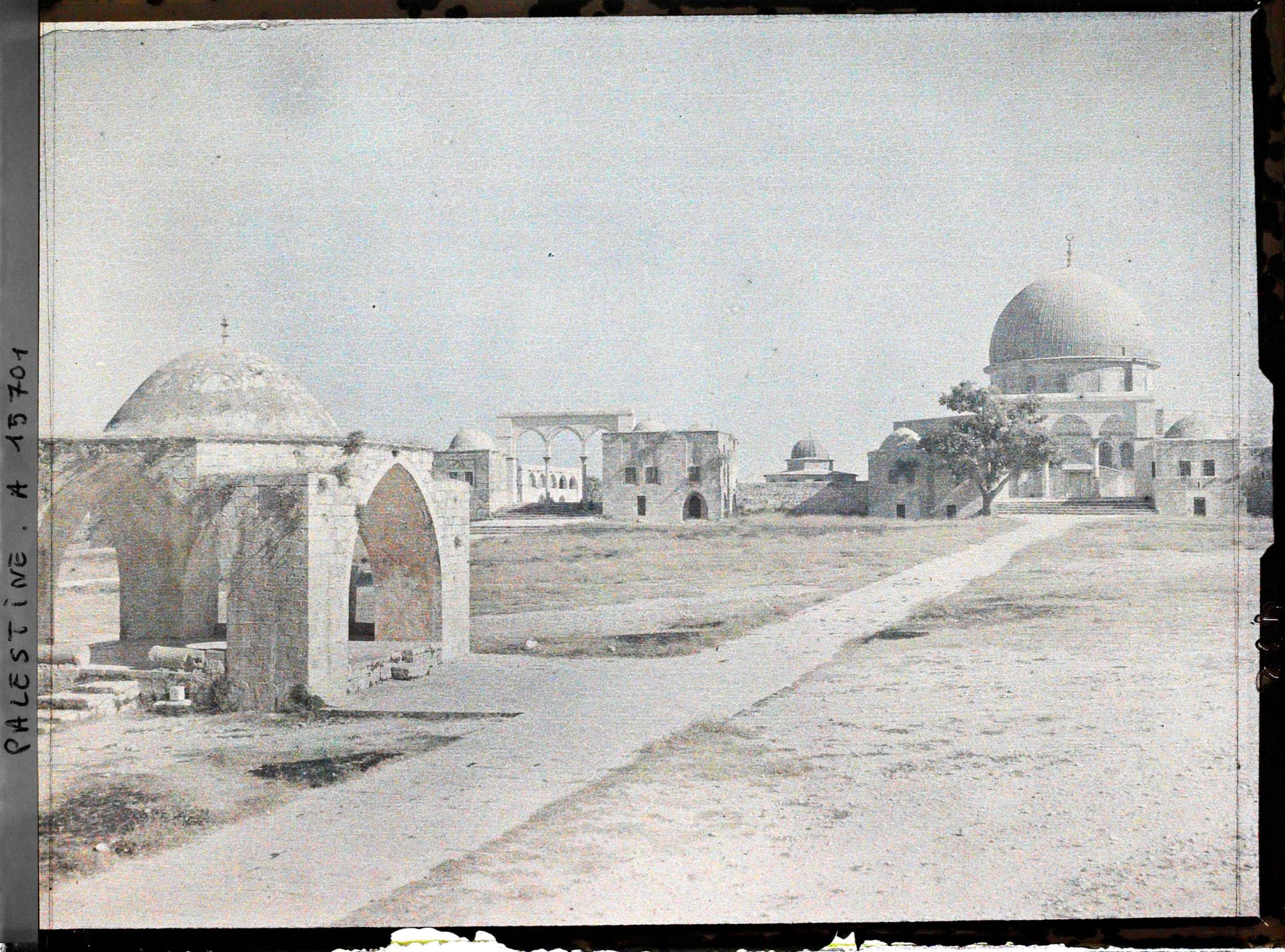 Image représentant Vue septentrionale de l'Esplanade Sacrée (Haram el Sherif)