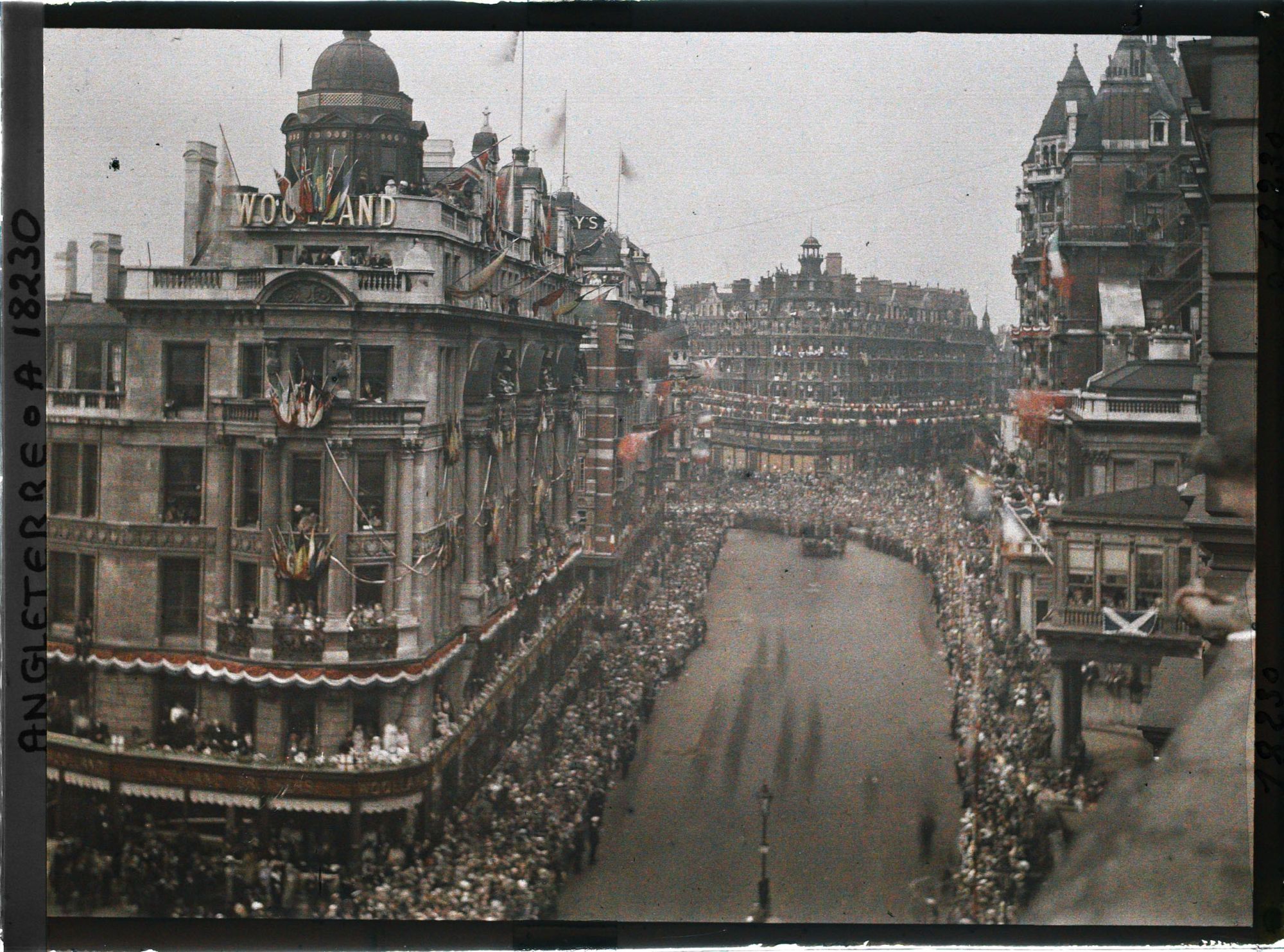 Image représentant Défilé des troupes alliées dans la capitale britannique