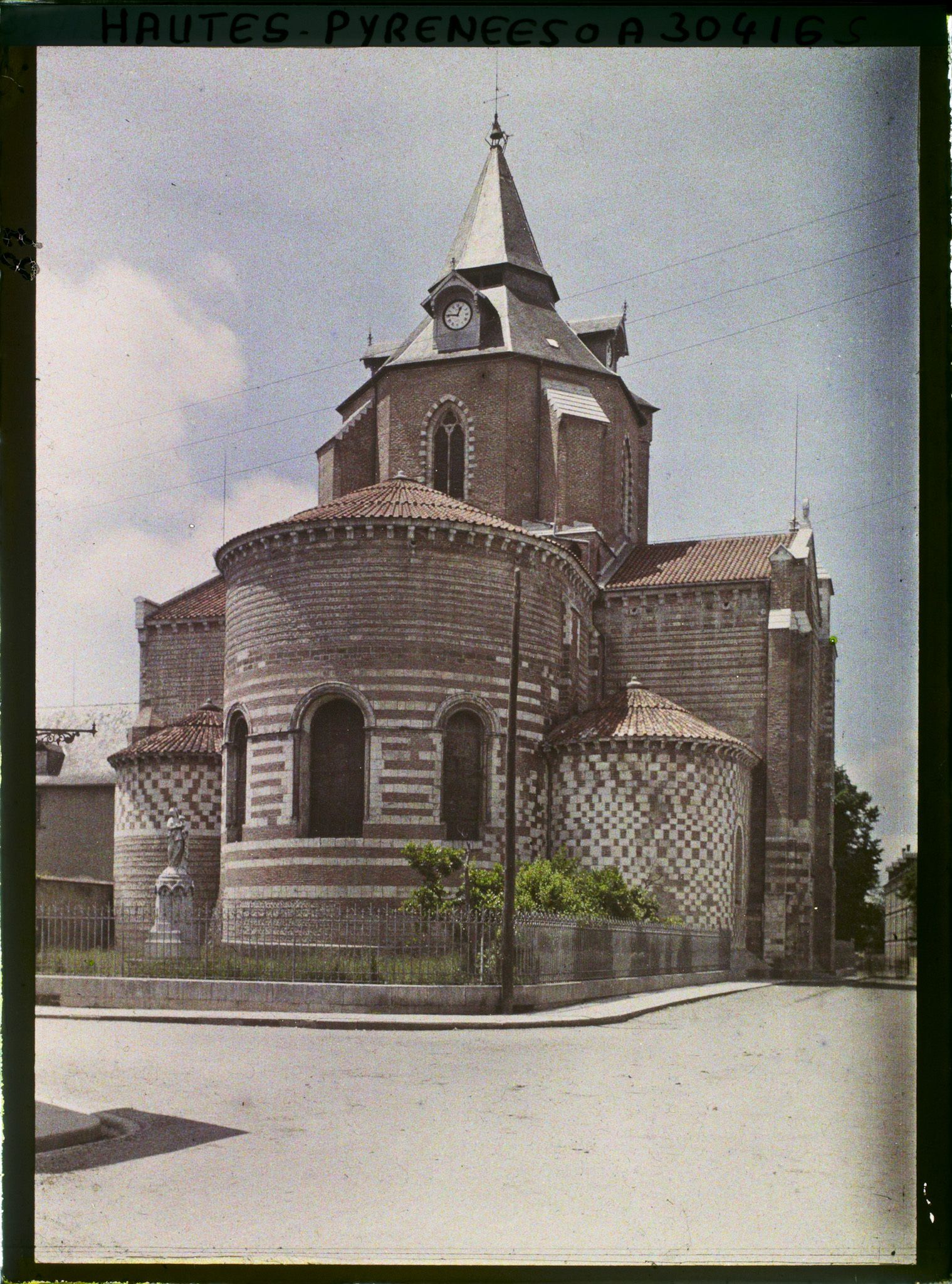 Image représentant France, Tarbes, Cathédrale