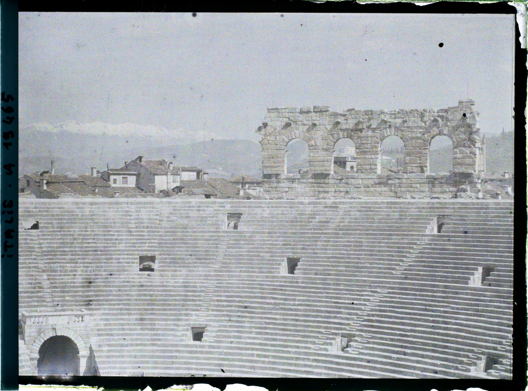 Image représentant Vue intérieure des arènes