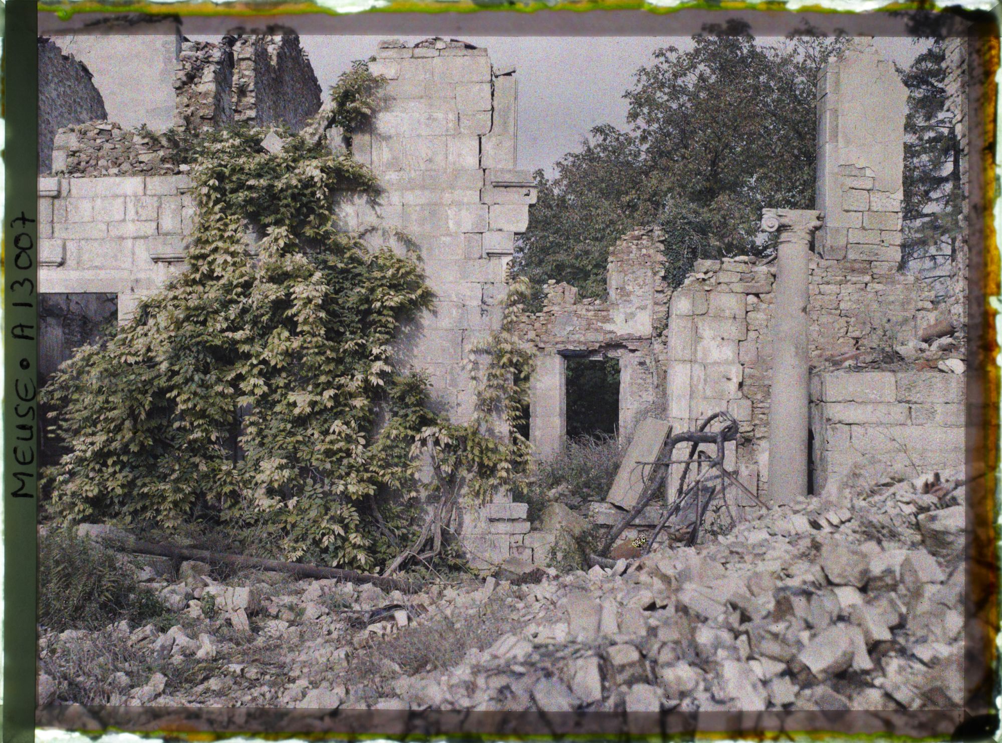 Image représentant France, Verdun, Rue St Pierre Intérieur