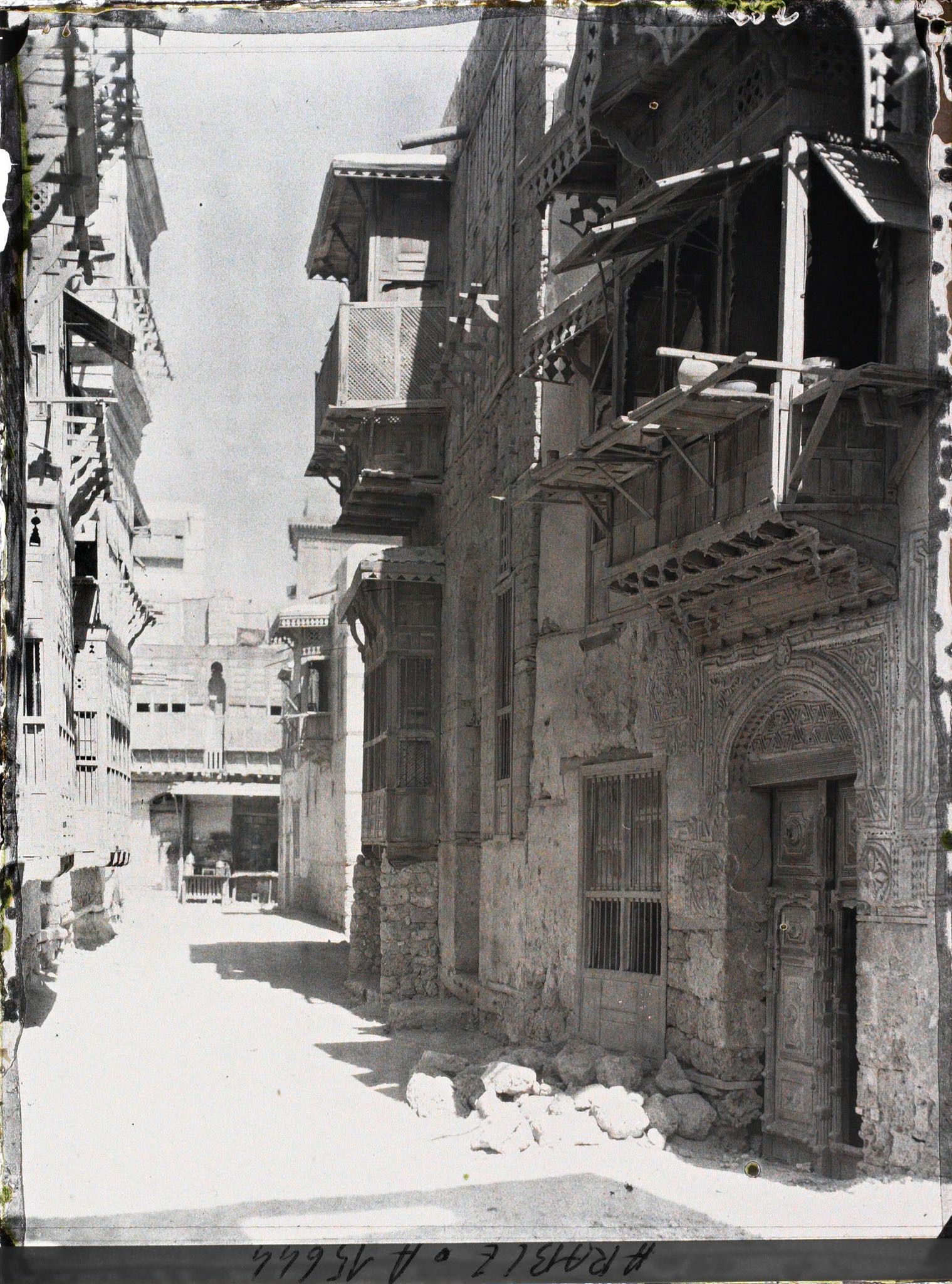 Image représentant Rue et maisons traditionnelles