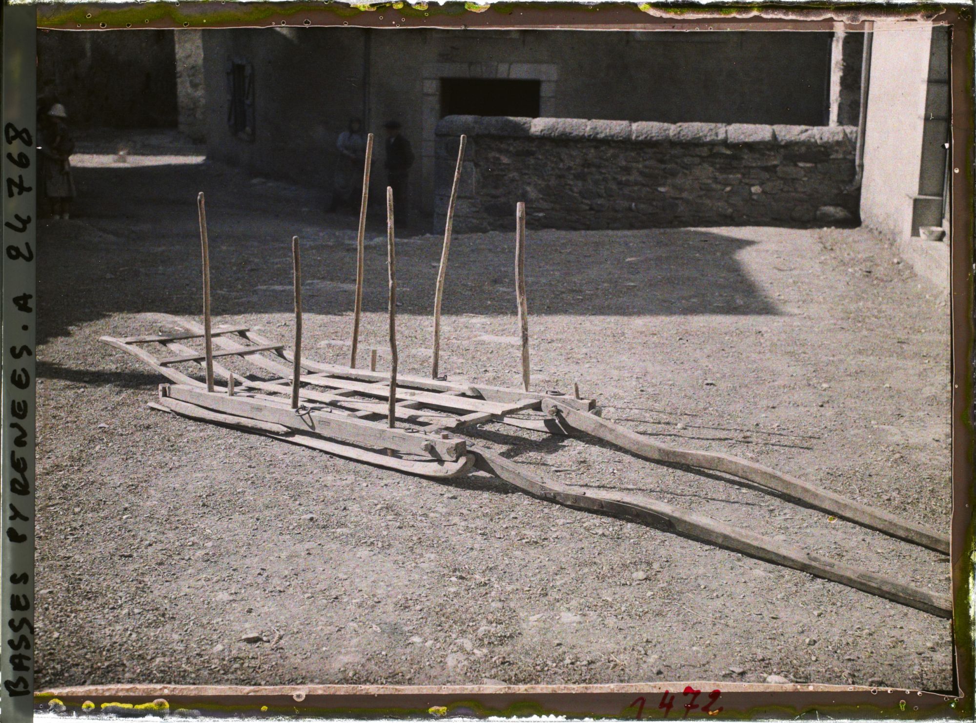Image représentant France, Béost, Béost Petit traineau employé par les Ossalois