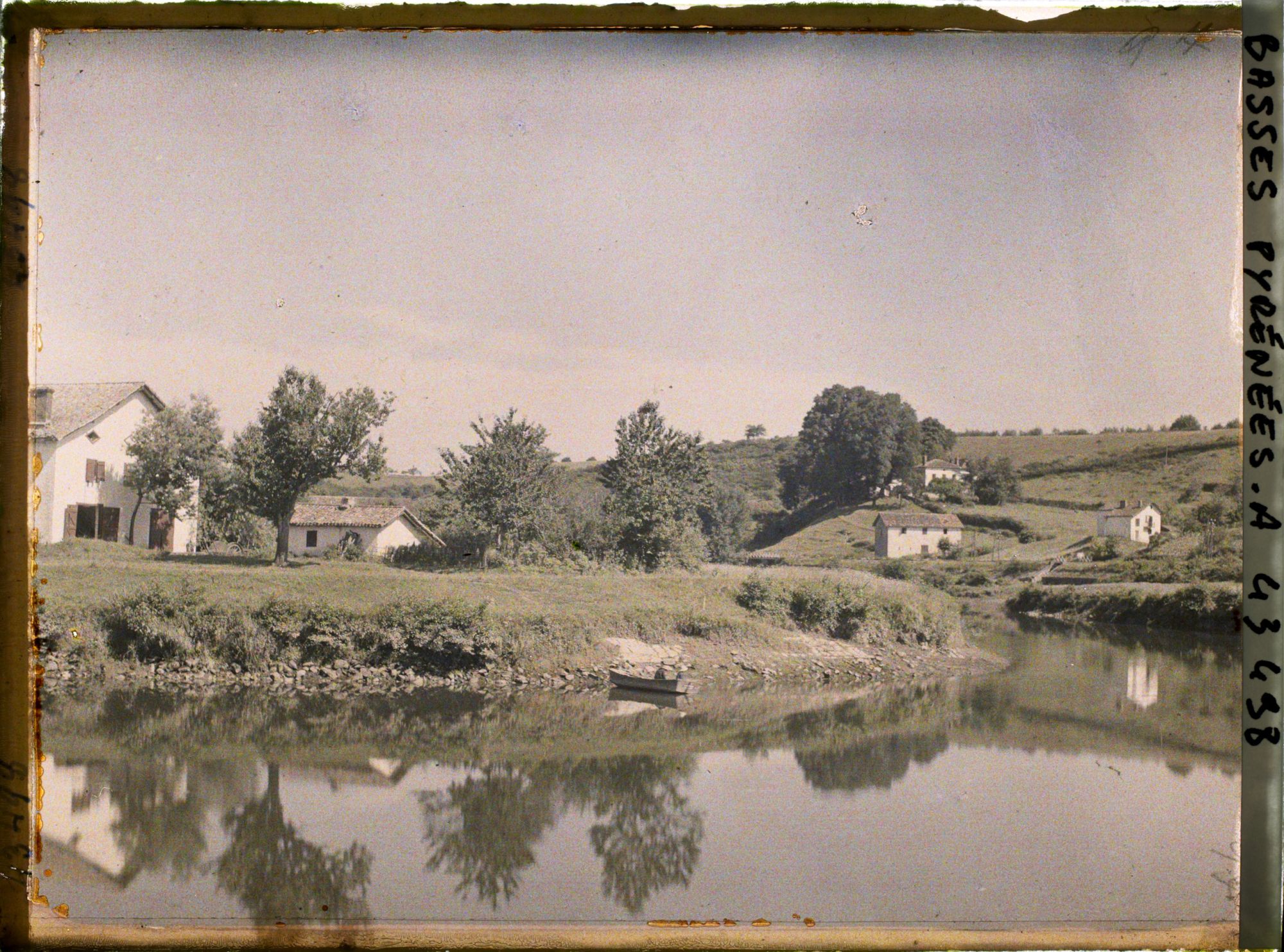 Image représentant France, Villefranque, Bords de la Nive à Villefranque