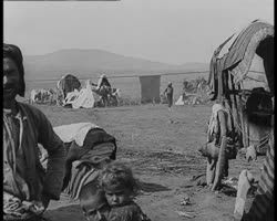 Image représentant Mélanges de rushes des camps de réfugiés de Salonique et du monastère du Mont Athos