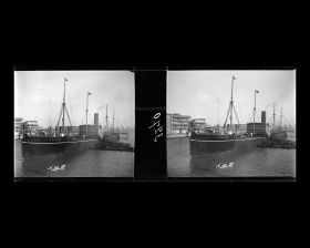 Image représentant Le Sakata Maru dans l'avant-port