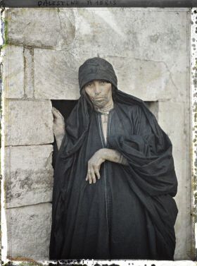 Image représentant Femme d'As-Salt tatouée à l'indigo