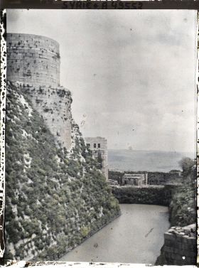Image représentant Vue du grand berquil entre la première et la seconde enceinte du front sud