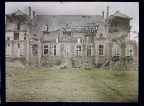 Image représentant France, Thiescourt, Guerre : Le Chateau du Marquis de Legonzac à Sorel, qui servit d'ambulance, durant les 2 premieres