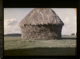 Image représentant Seine et Oise, Moisselles, Une meule de blé